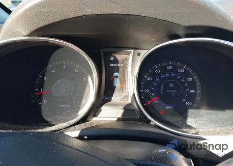 2014 Hyundai Santa Fe Sport 2.4L z USA, uszkodzony, nr VIN 5XYZU3LBXEG181085